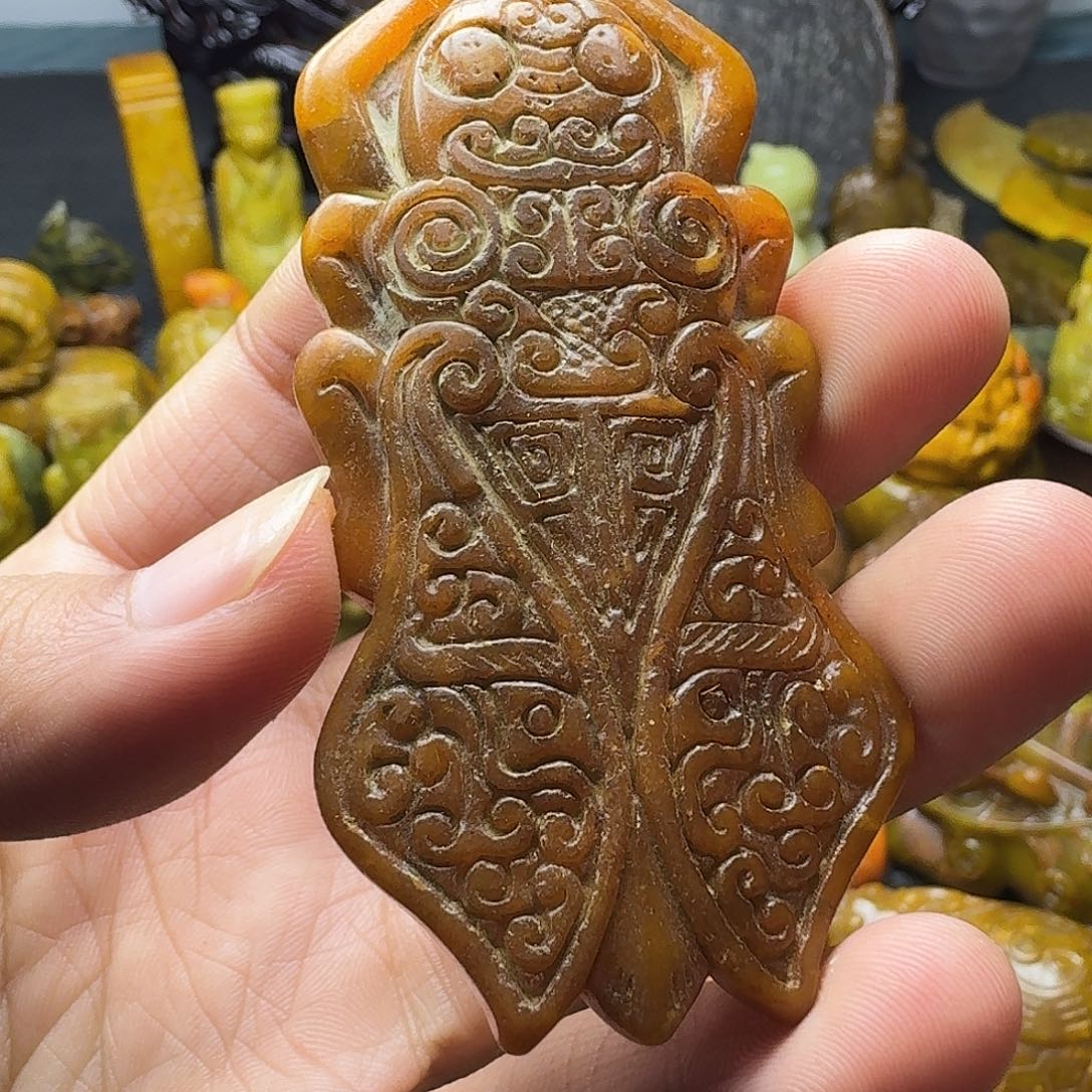 白玉菩提吊坠。。。