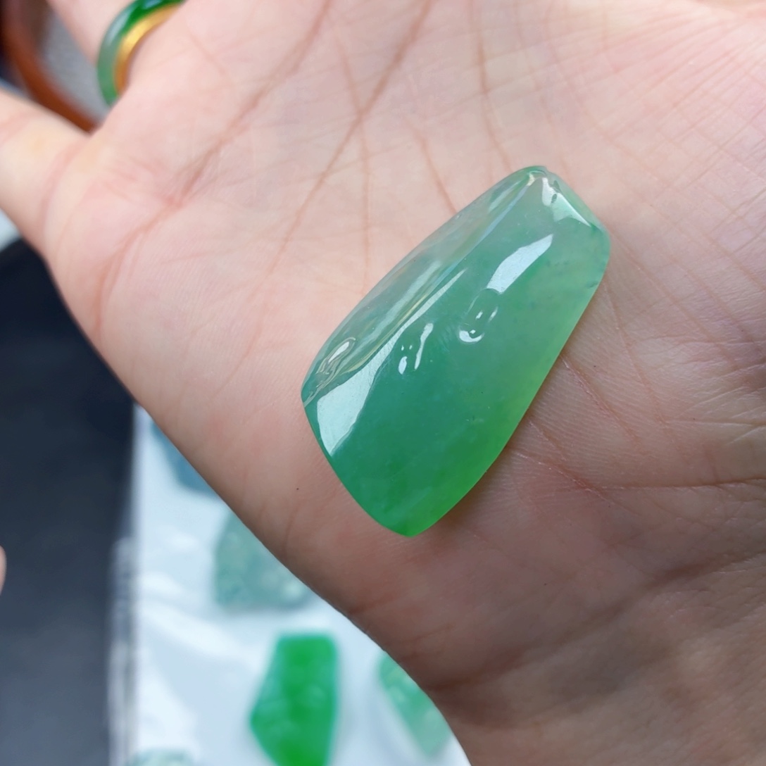 定制翡翠未镶嵌翡翠首饰