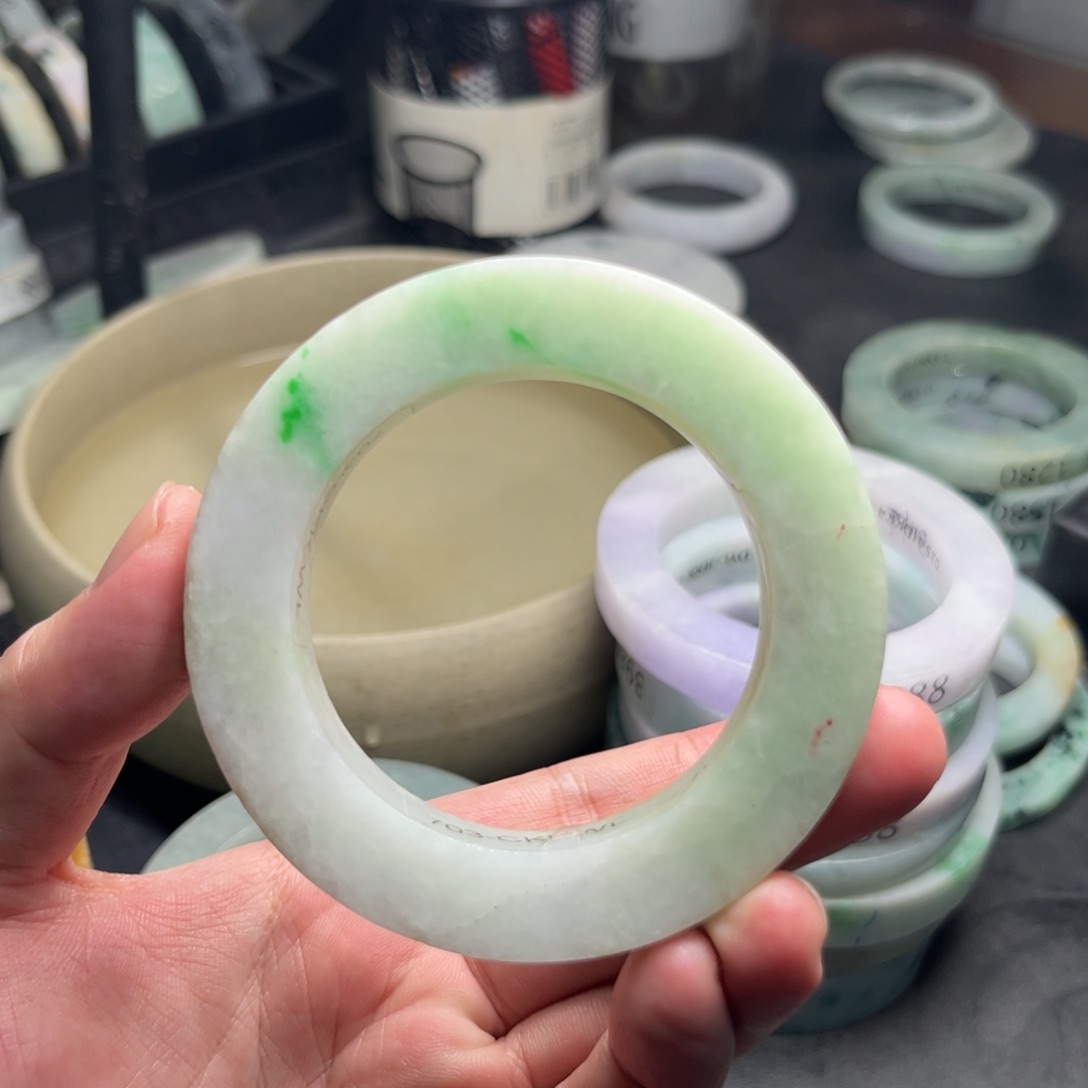 定制翡翠手镯未镶嵌