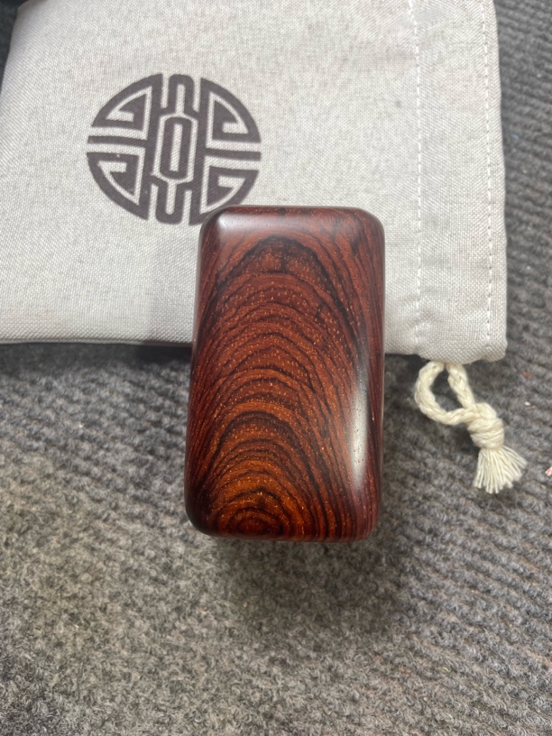 墨西哥微凹黄檀手把件