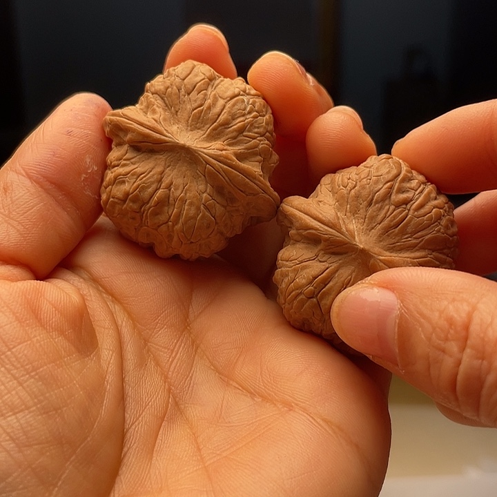 吊坠文玩核桃血麒麟