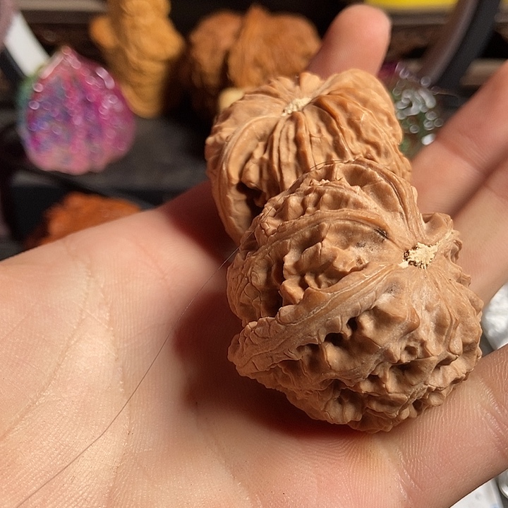 文玩核桃吊坠没**键闷白