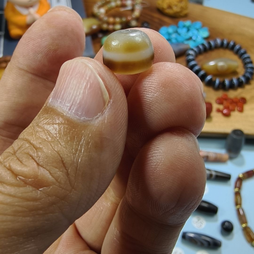 玛瑙/玉髓未镶嵌珠子天然原矿玛瑙珠子