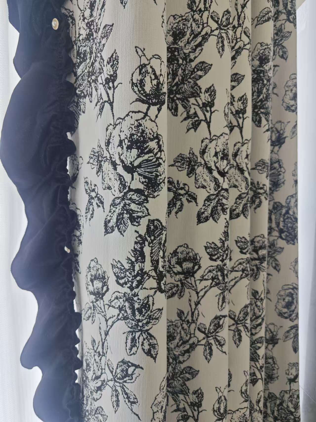 法式复古赫本风窗帘雪尼尔高奢感客厅卧室遮光黑白提花窗帘