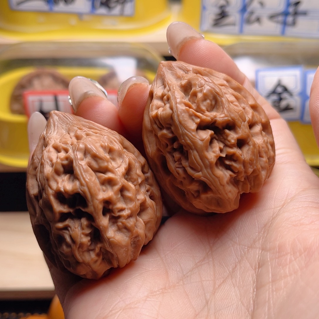 文玩核桃把件灬**岁火苗