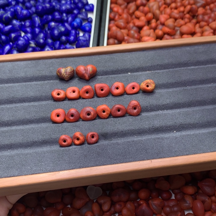 迷***妈南红玛瑙未镶嵌珠宝半成品91