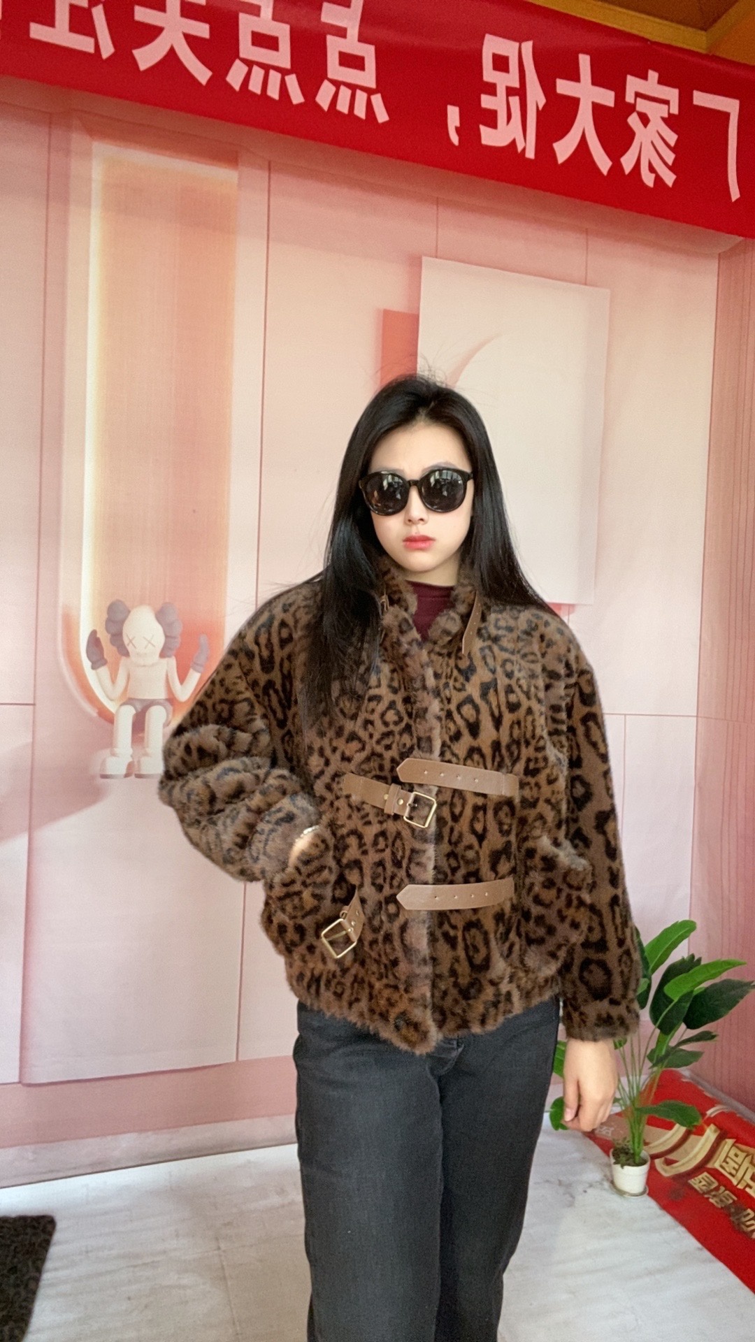 沐沐推荐.2025新款时尚豹纹短款毛毛外套-A3015