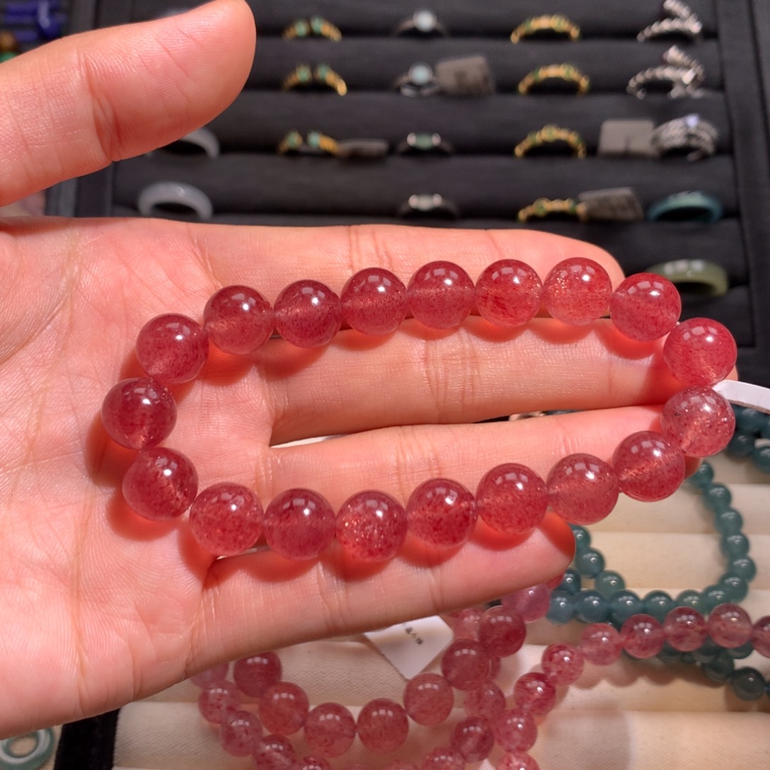 皮***吉未镶嵌水晶手链水晶