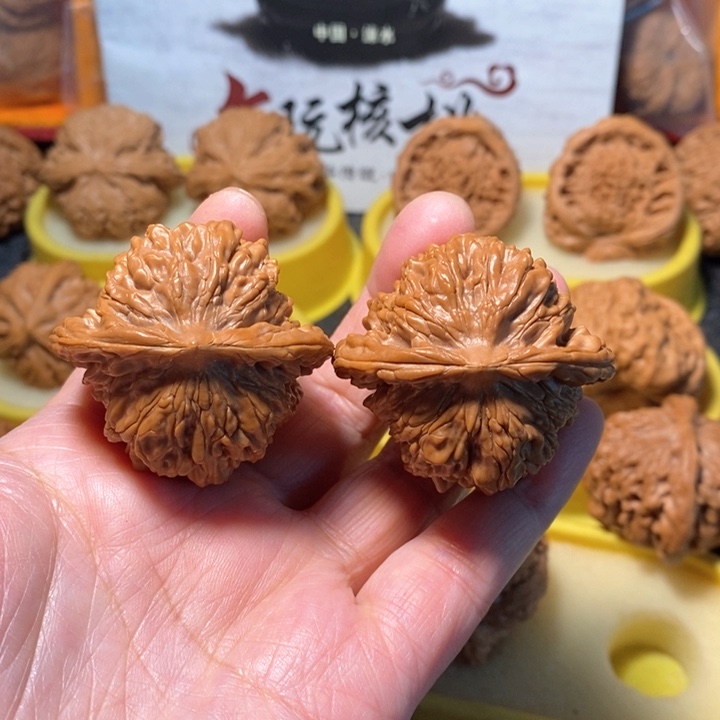 文玩核桃把件望*楼四座楼 43