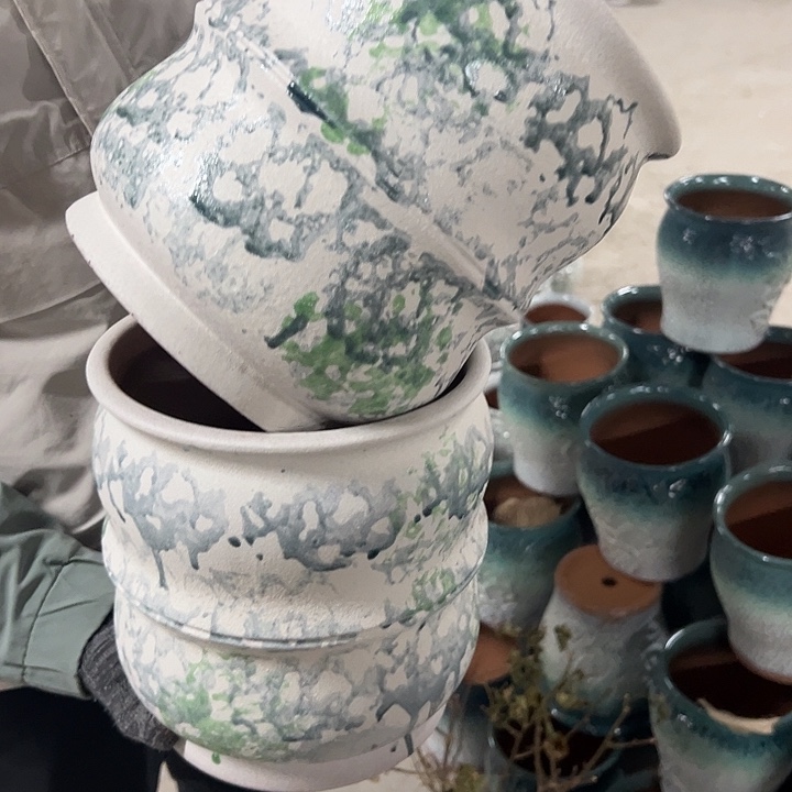 高度22厘米口20厘米