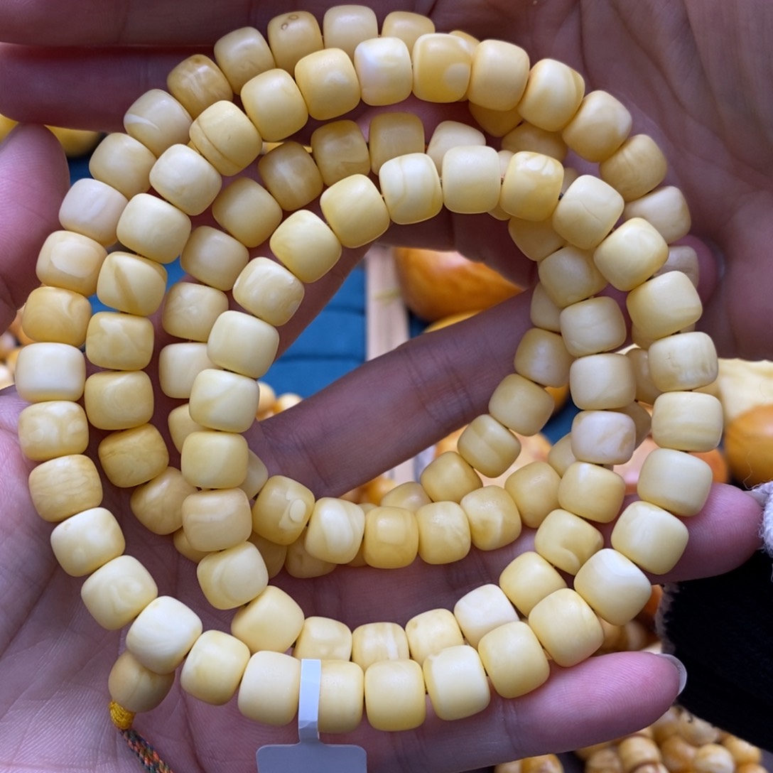 琥珀手链未镶嵌月****安