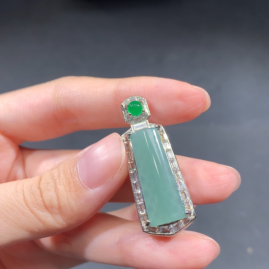 未镶嵌戒指翡翠翡翠