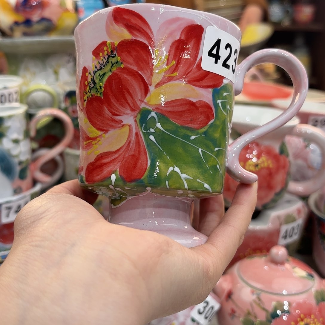 瓷片兔兔盖茨。兔兔好