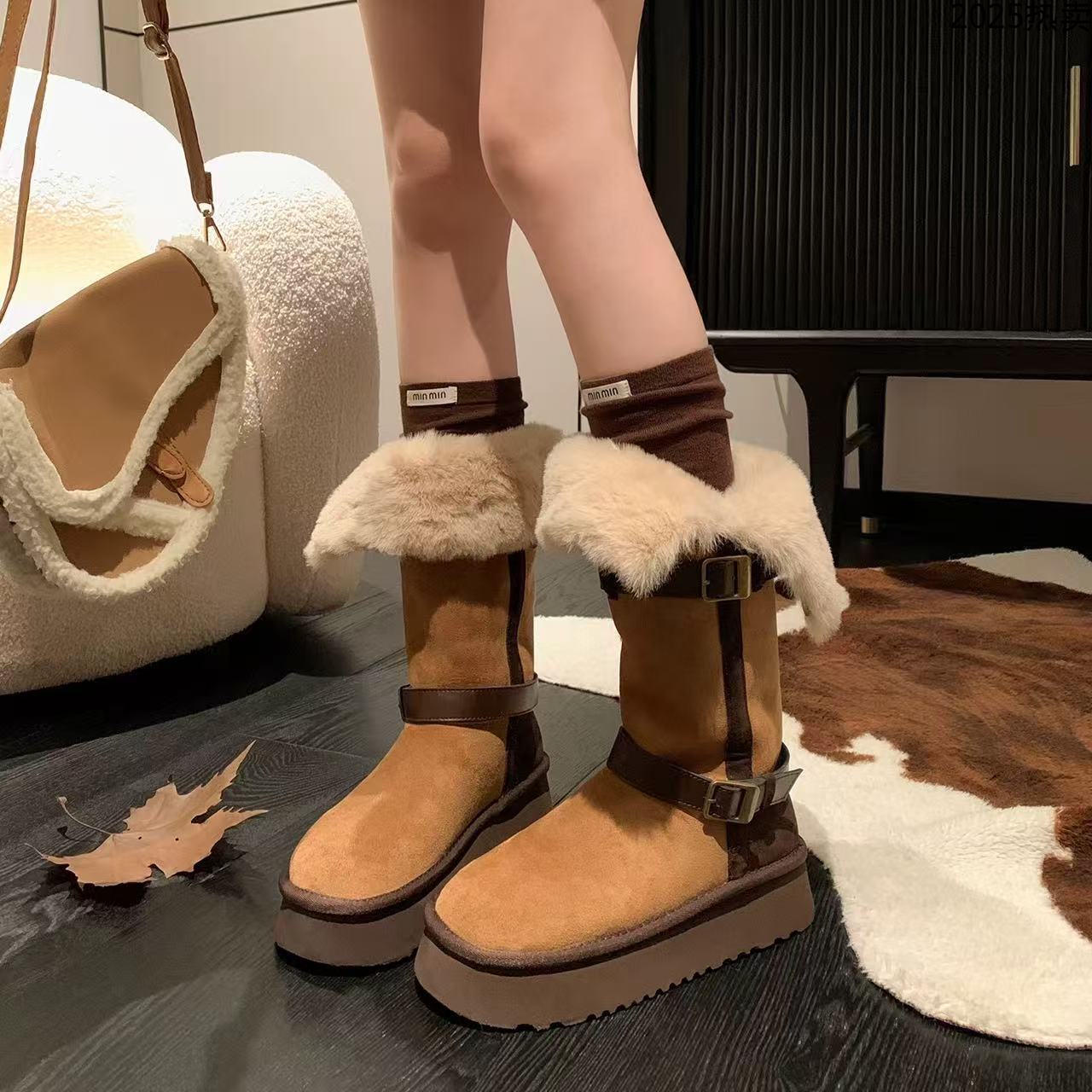 过膝长筒靴秋冬款爆款2025新款厚底加绒网红雪地靴冬天毛毛女鞋子