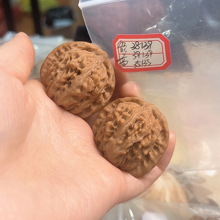 文玩核桃把件一代楼