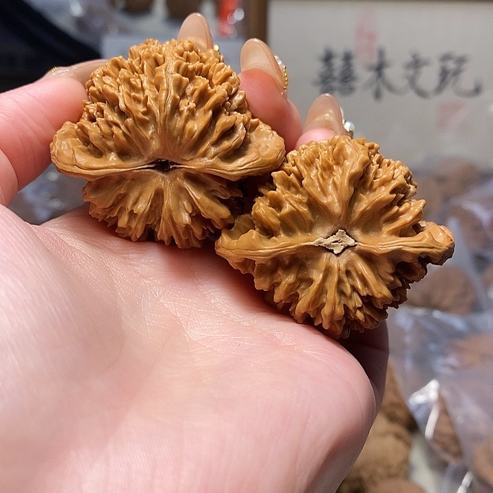 文玩核桃吊坠46满天星