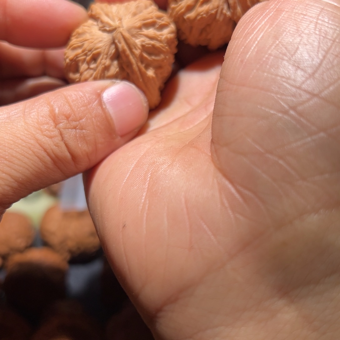 文玩核桃吊坠王*文35-37三角