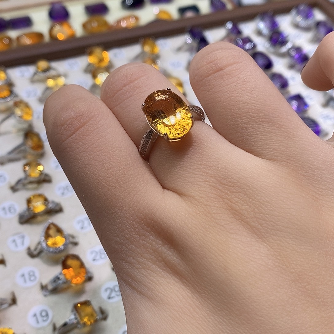 謌***詊水晶戒指银S925镶嵌纯天然黄水晶戒指J