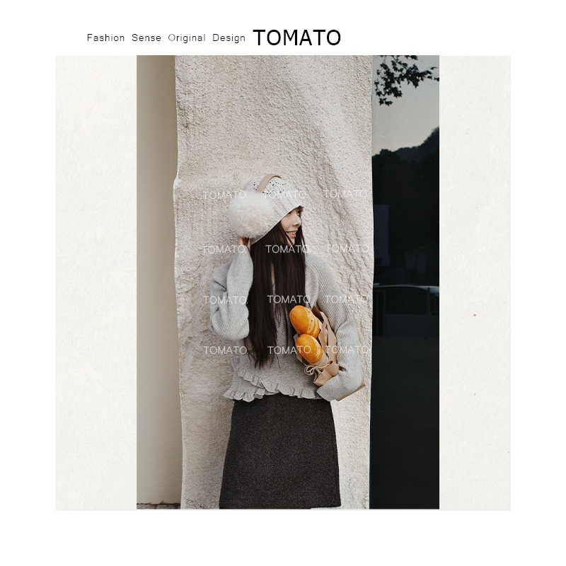 TomaTo-冬季韩系时尚V领系绳花边显瘦羊毛针织衫上衣C25T88813