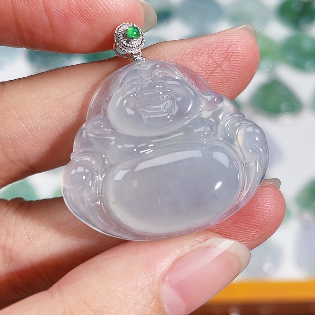 颈饰18K金镶嵌翡翠吊坠