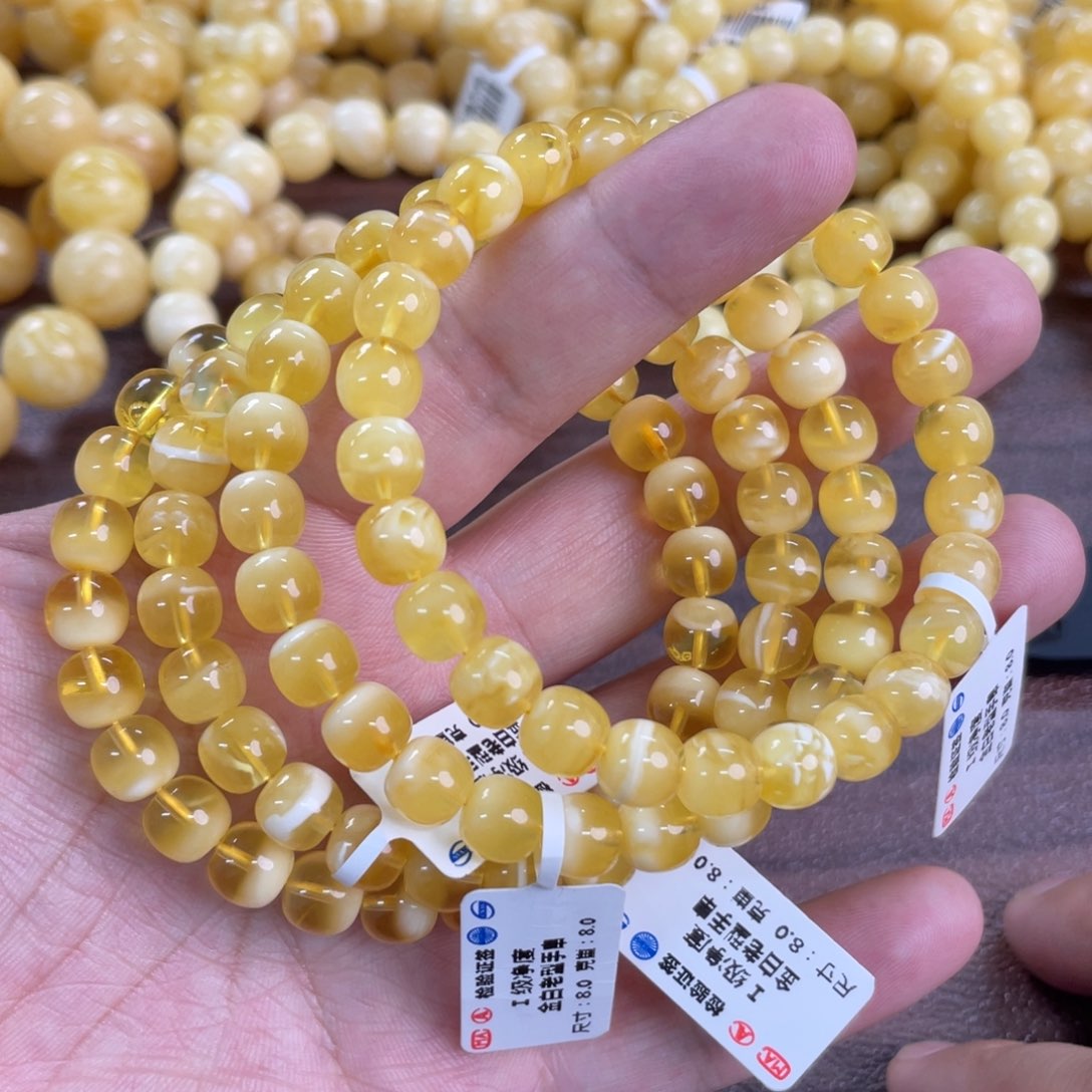 未镶嵌琥珀裸石013多样性发其一