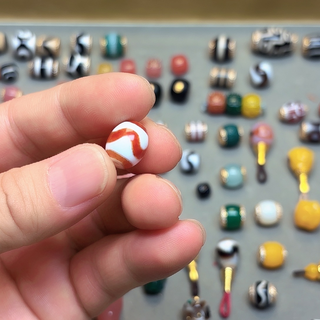 二***座玛瑙/玉髓未镶嵌隔珠