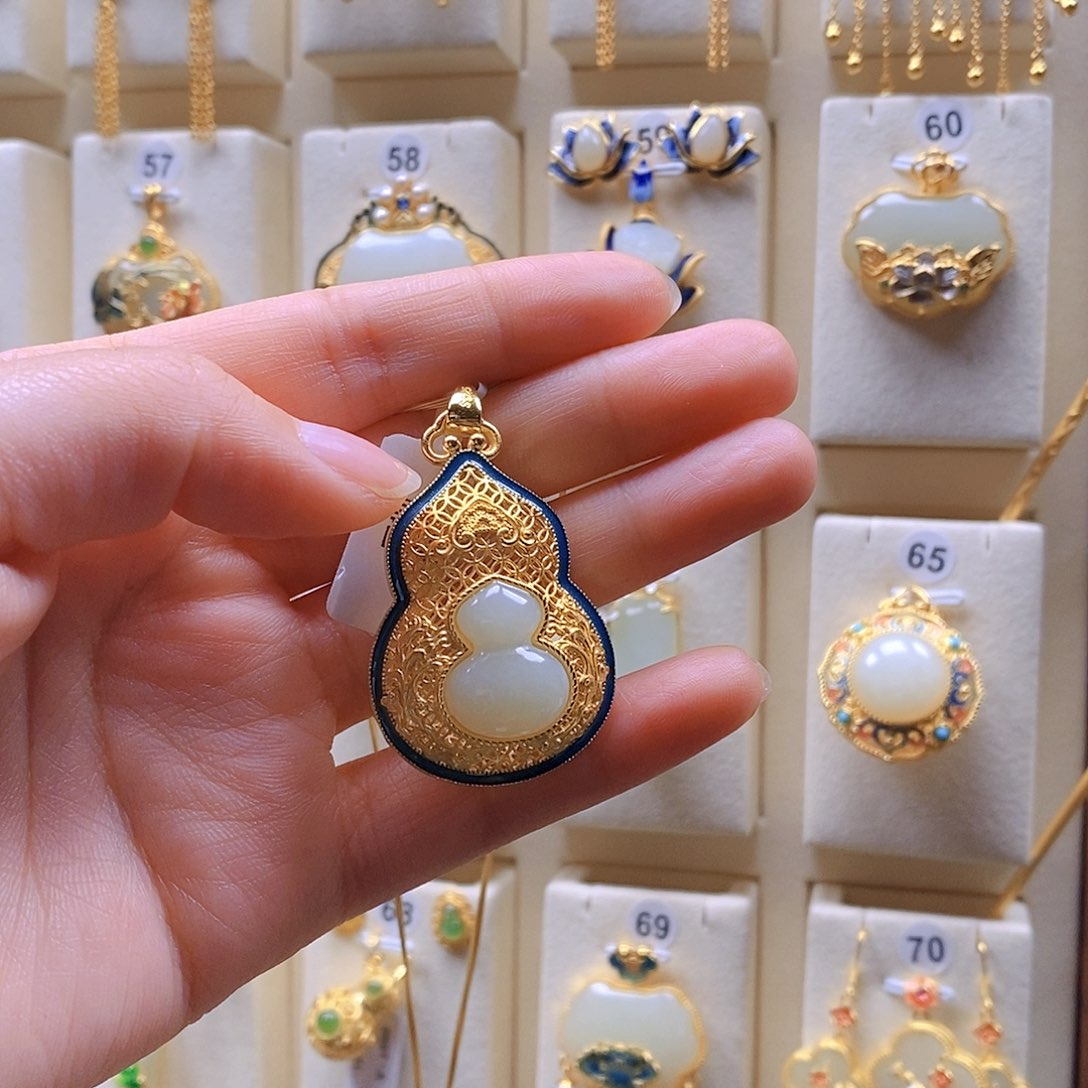 和田玉银S925镶嵌颈饰