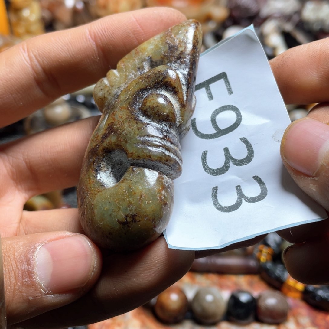 和田玉（糖玉）挂件未镶嵌