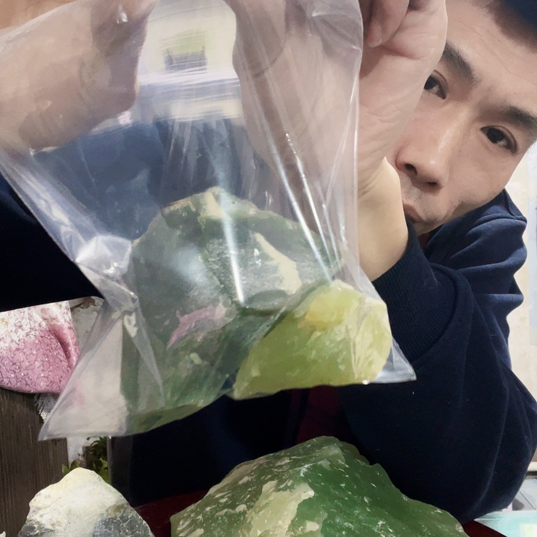 蛇纹石玉未镶嵌岫玉