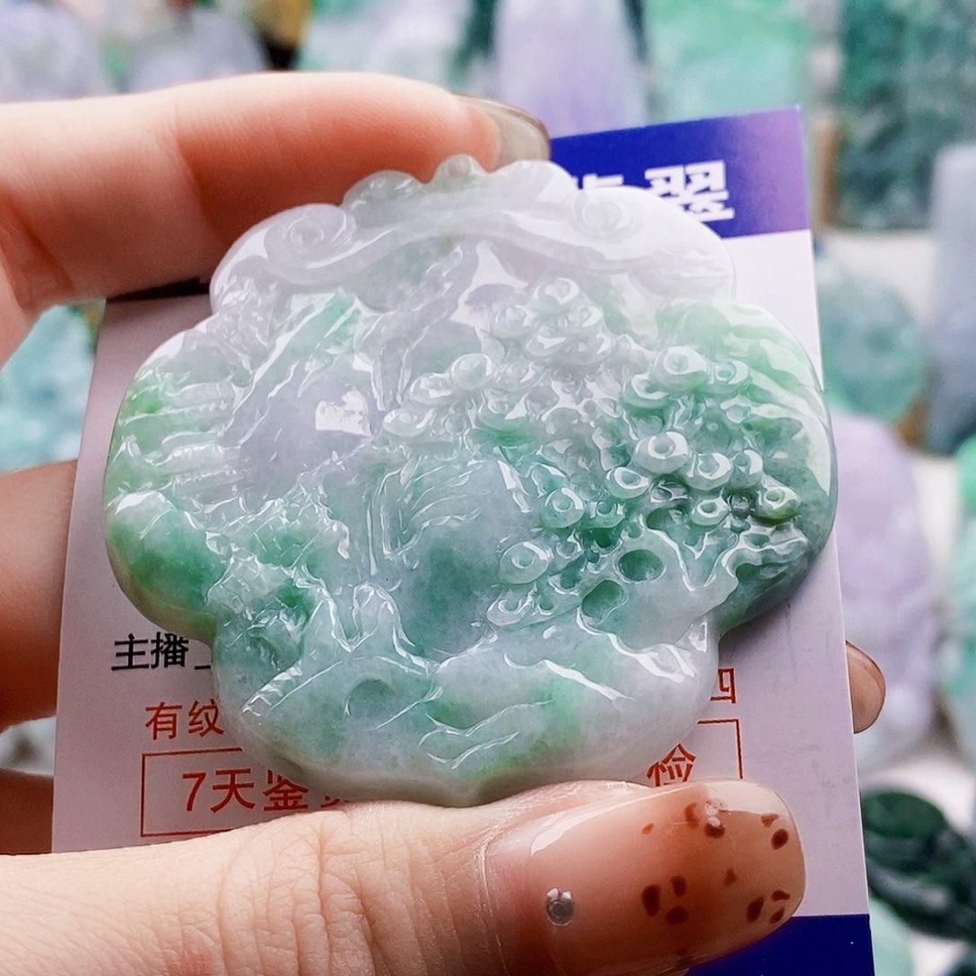 吊坠(不含链)未镶嵌翡翠