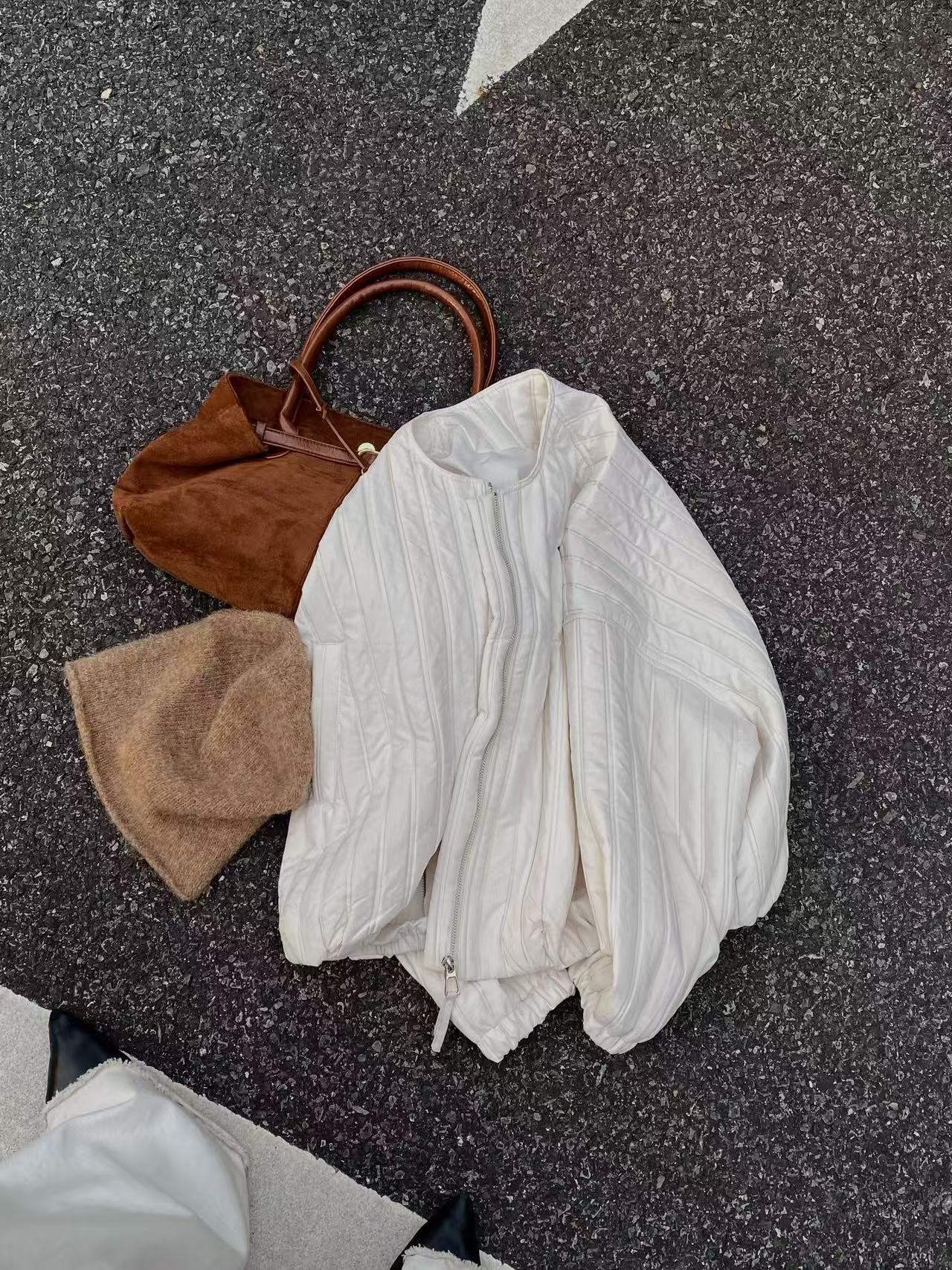 仓美美女装-无领拉链竖纹设计棉服外套（卡码推荐拍大！）