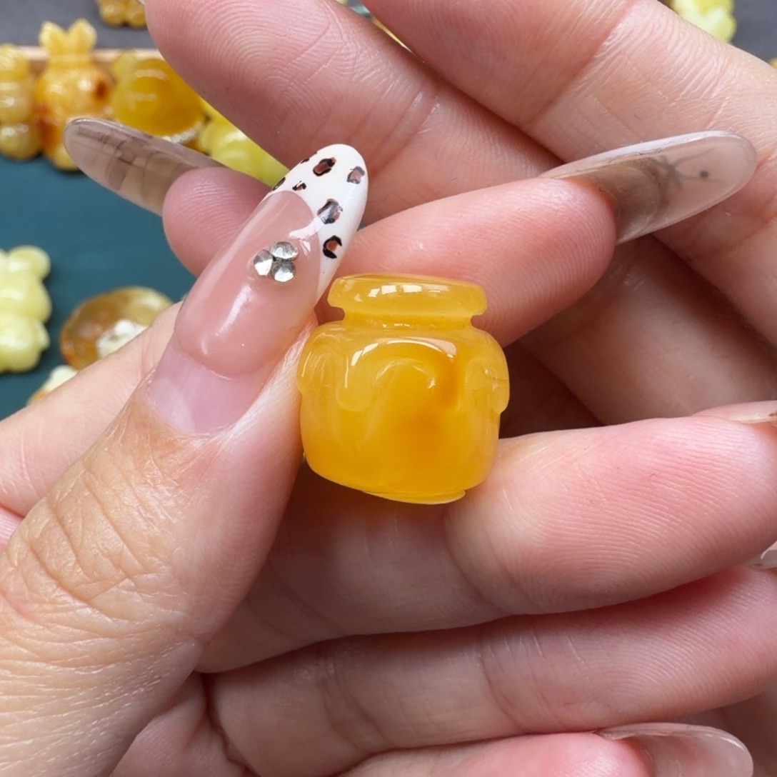 琥珀未镶嵌裸石蜜蜡