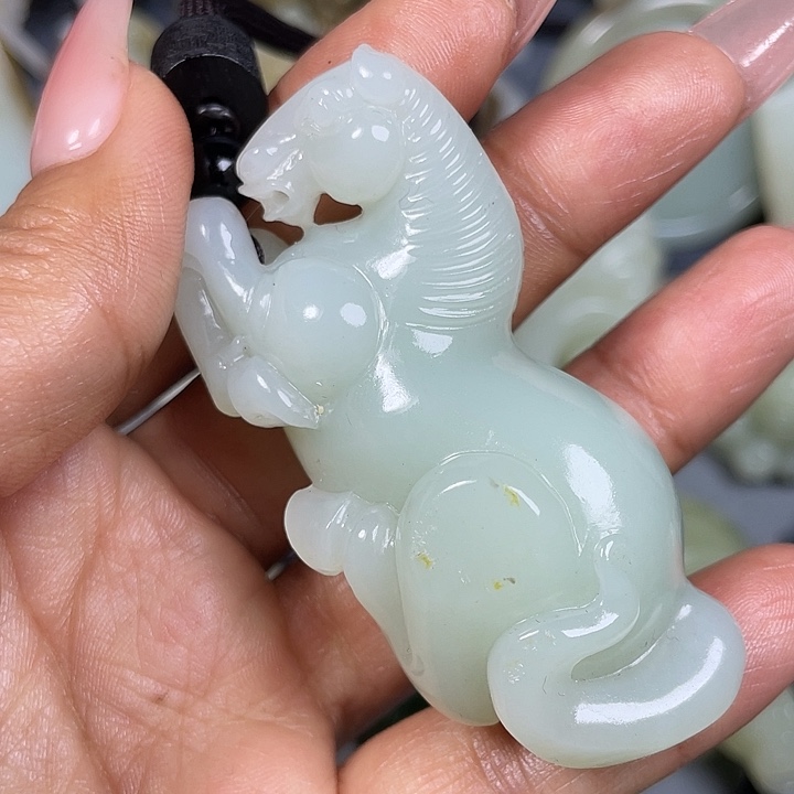 和田玉未镶嵌挂件