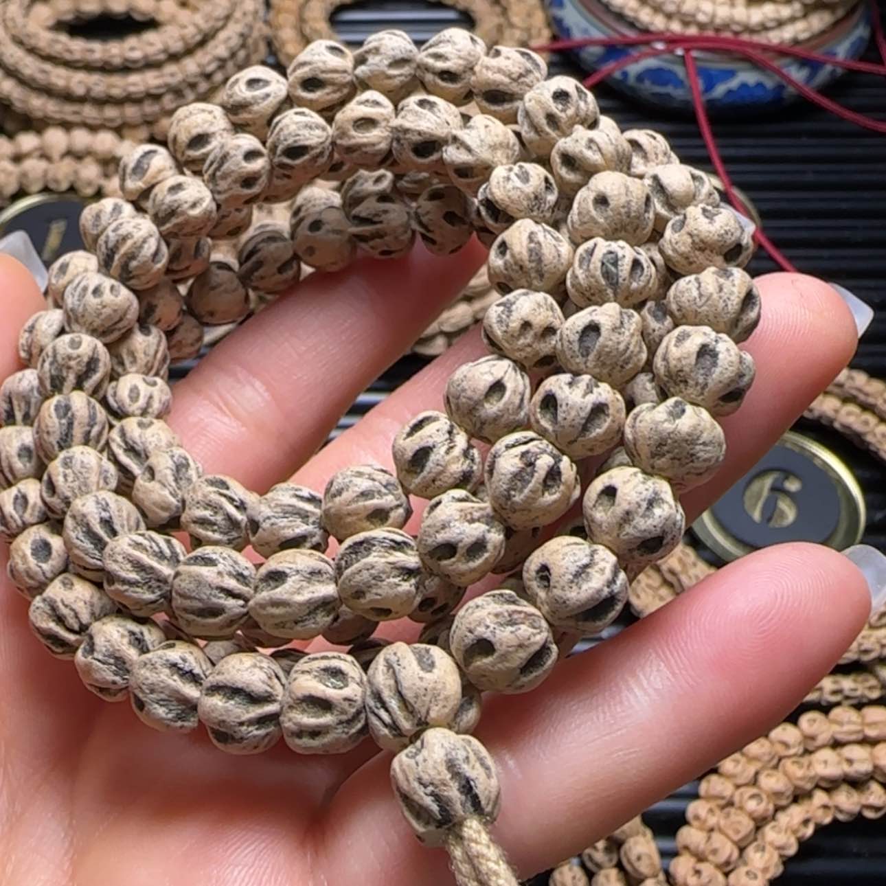 【闪购商品】柏香籽/百香籽吊坠憨****鹉