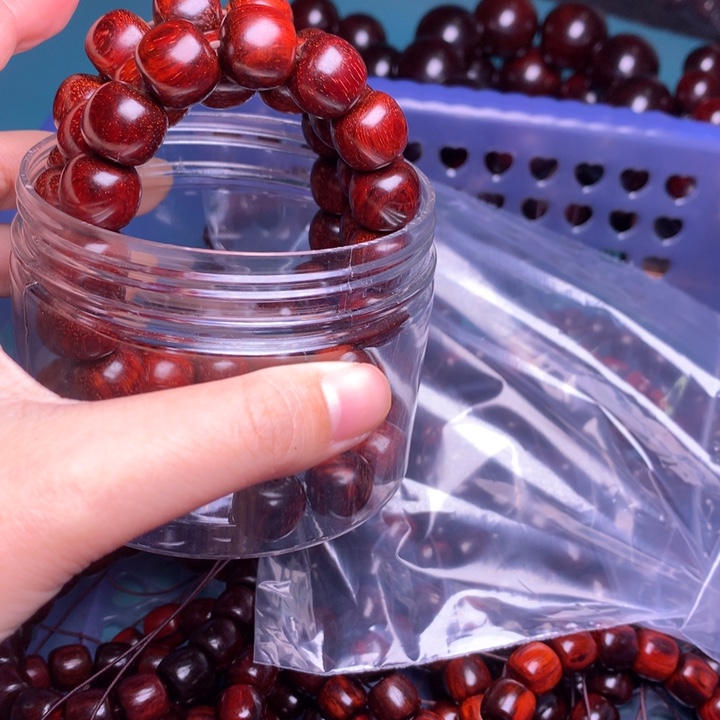 谢***欣小叶紫檀手串/手链