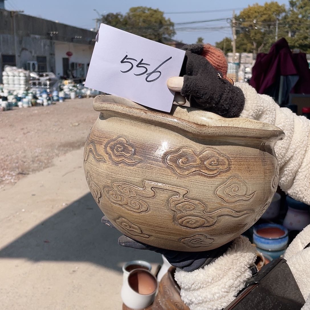 红陶王嫂花盆0213-556