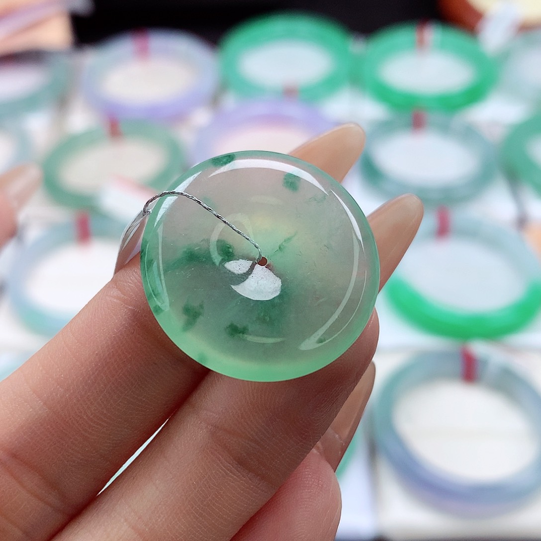 翡翠裸石冰飘绿 平安扣 25.5*5