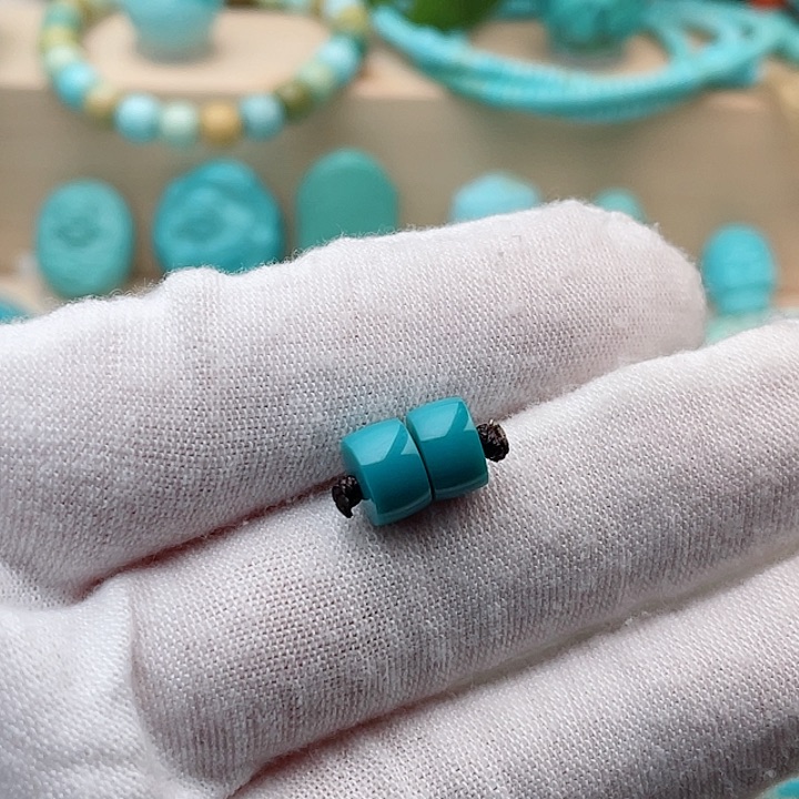 绿松石配饰未镶嵌