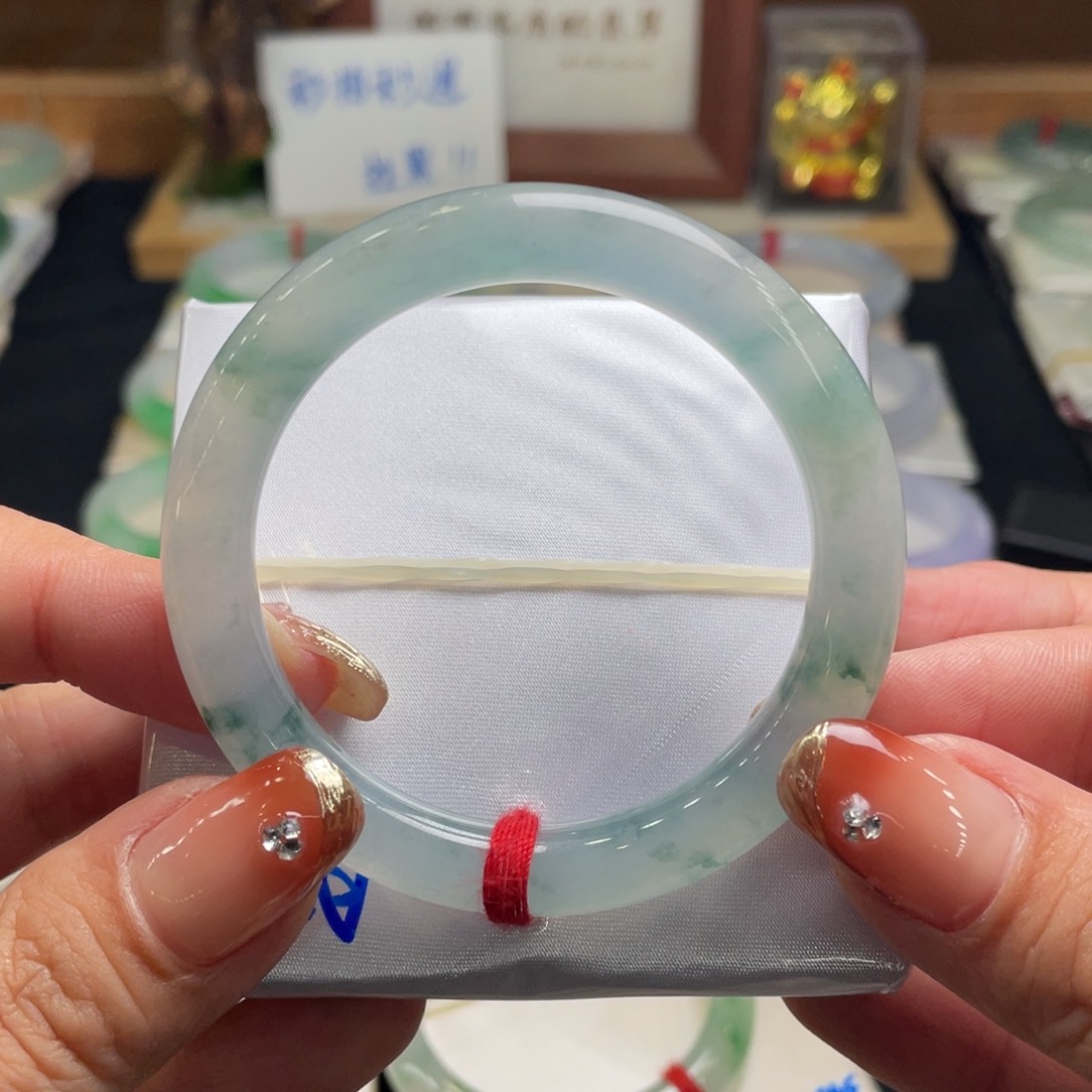 翡翠手镯未镶嵌翡翠51.8圆条