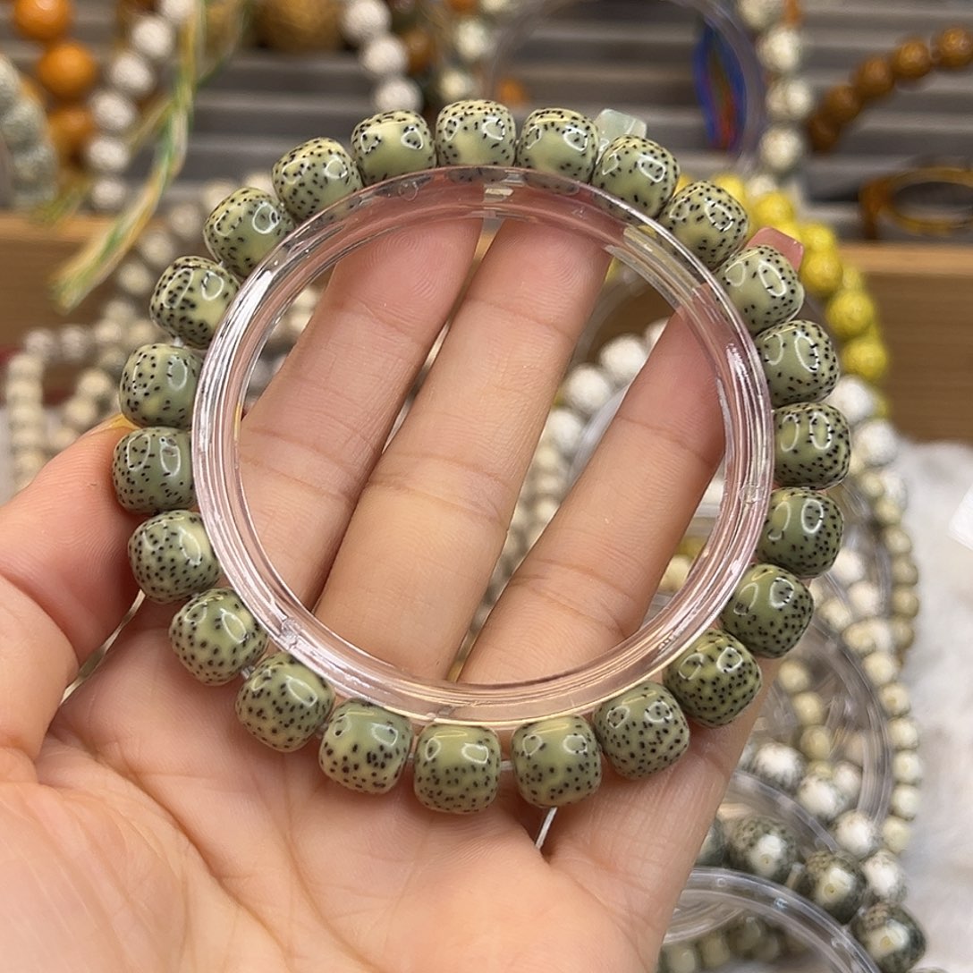 这***毒星月菩提吊坠10×9石玉留白