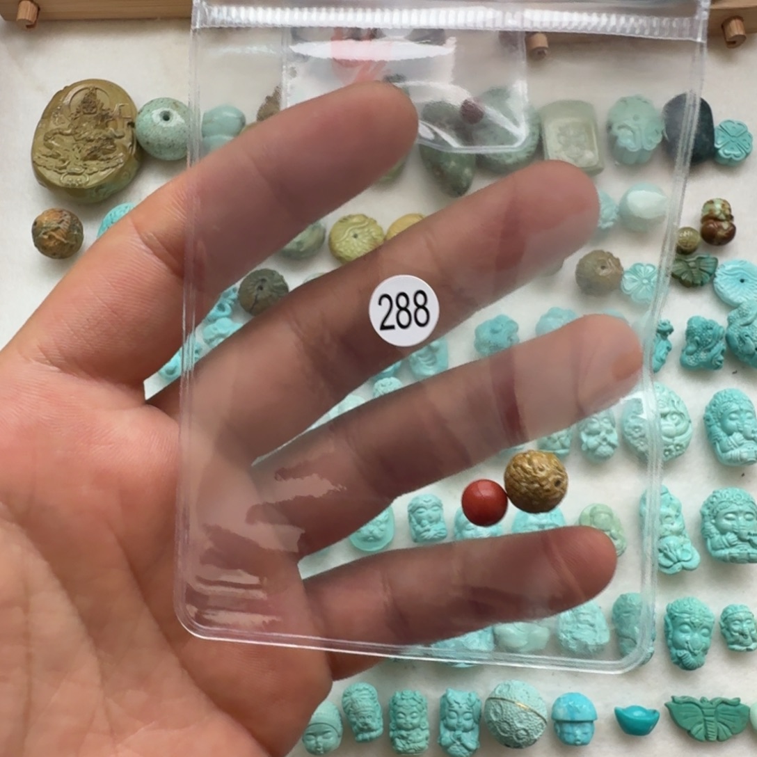 南红玛瑙未镶嵌珠宝奇石