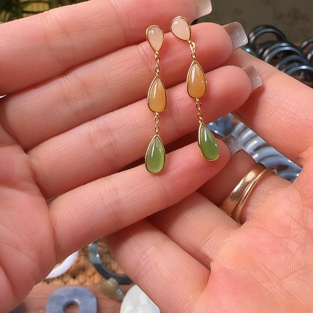 和田玉未镶嵌耳饰