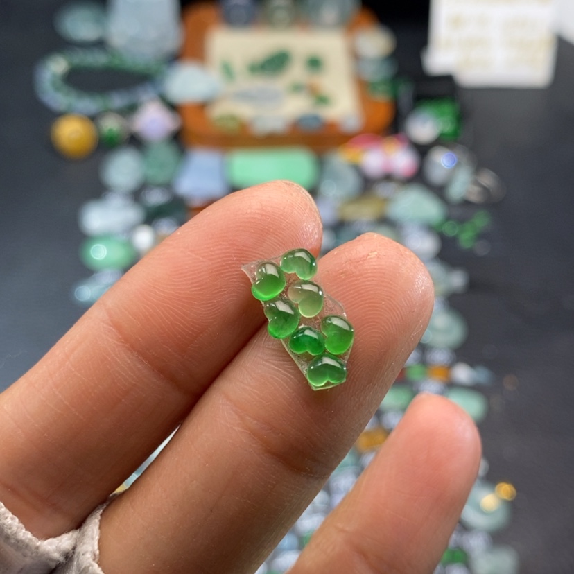 【闪购商品】翡翠挂件未镶嵌心