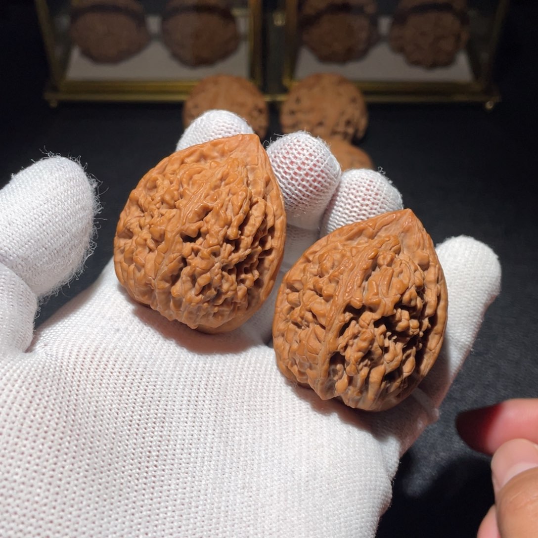 文玩核桃吊坠38粗筋蚂蚁王