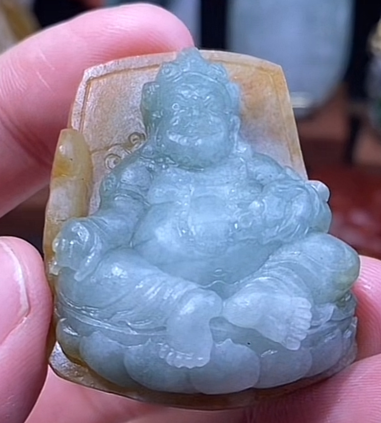 天然翡翠雕刻定制件