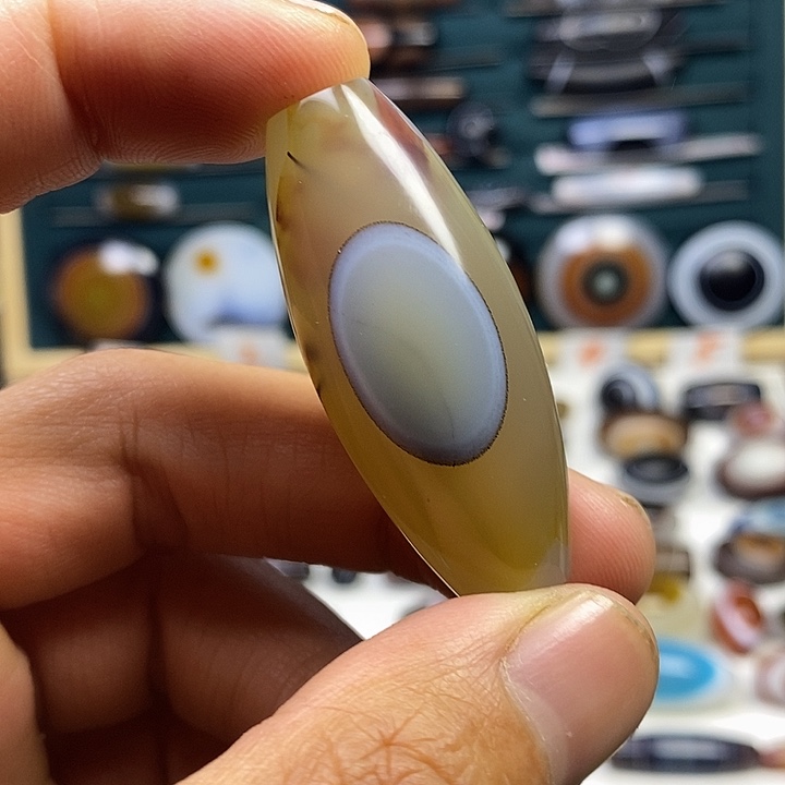 未镶嵌颈饰玛瑙/玉髓