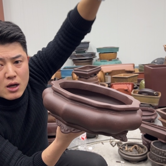 紫砂花盆中香薰装饰设计