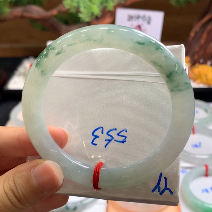 翡翠手镯未镶嵌6号