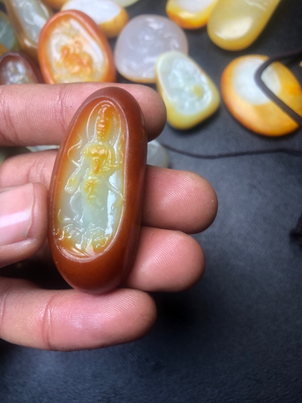 天然和田玉站观音