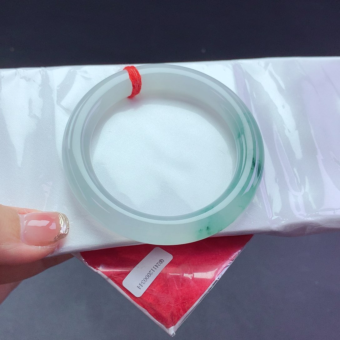 【闪购商品】翡翠手镯未镶嵌a 8